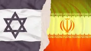 İran'ın Geniş Çaplı İnternet Kesintisi: İsrail, Rejimin Saldırı Hasarını ve Halk Ayaklanmasını Gizlediğini İddia Ediyor