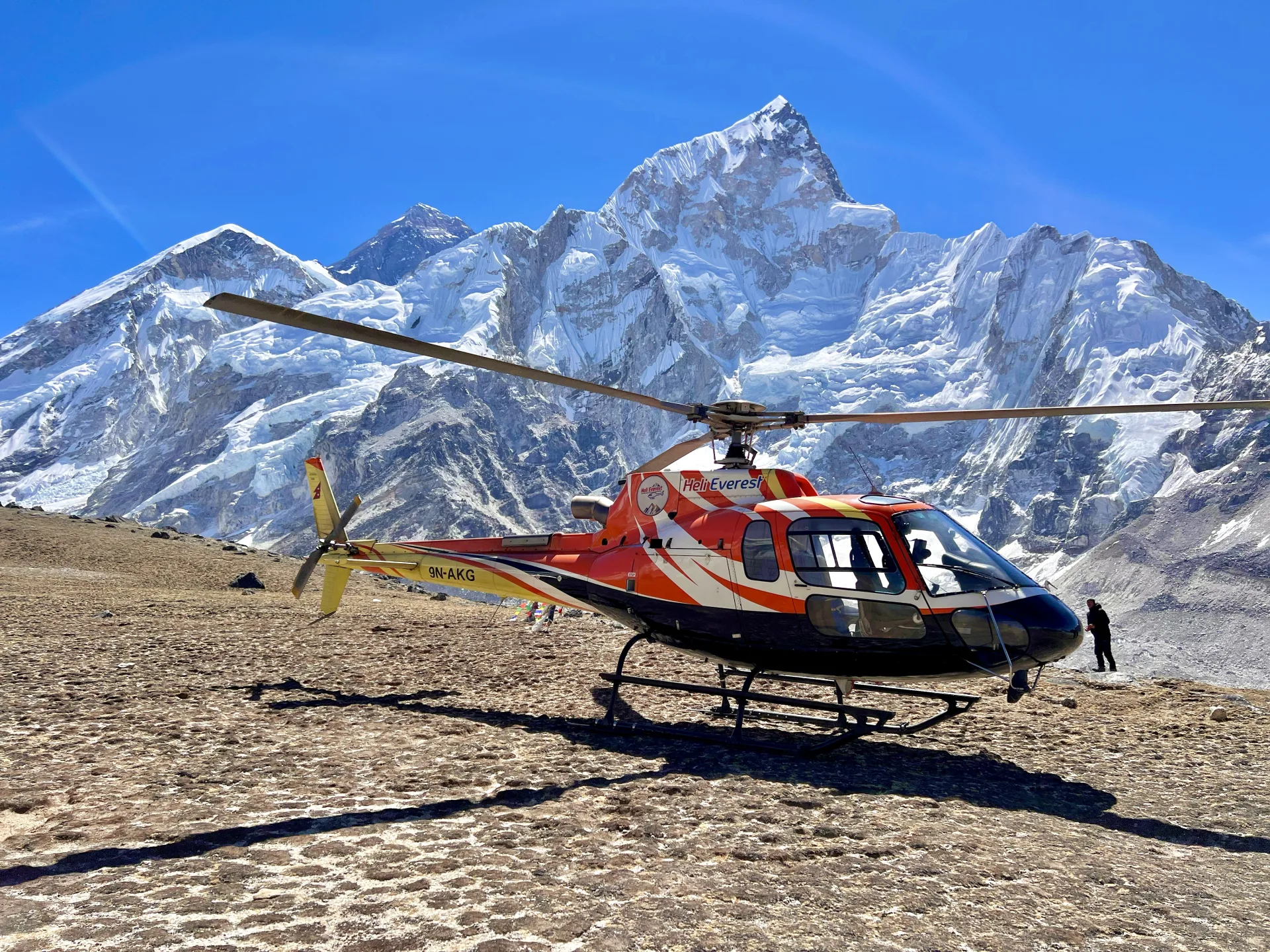 Nepal'de Milyon Dolarlık Everest Dolandırıcılığı: Zirve Maceracılarına Yemeklerine Katkı Maddesiyle Sahte Kurtarma Operasyonları